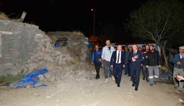 Foto - Göle’de köylerde deprem sonrası bazı evlerde çatlama ve göçük oluştu