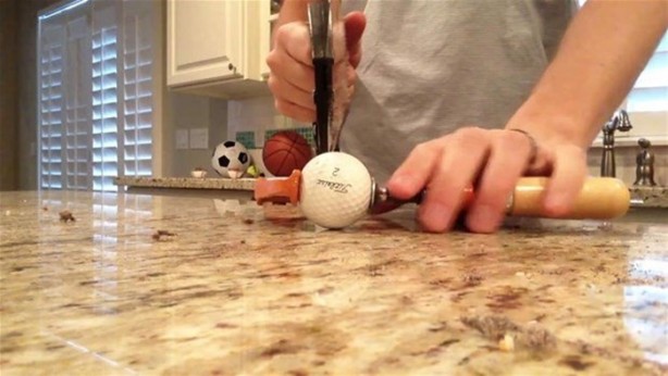 Foto - Golf topunun içinden bakın ne çıktı!