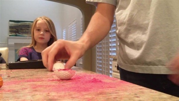 Foto - Golf topunun içinden bakın ne çıktı!