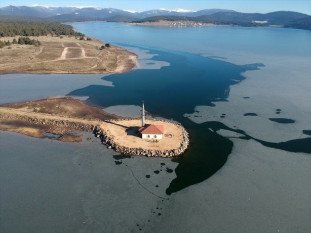 Foto - Gölün ortasındaki cami ibadete açıldı