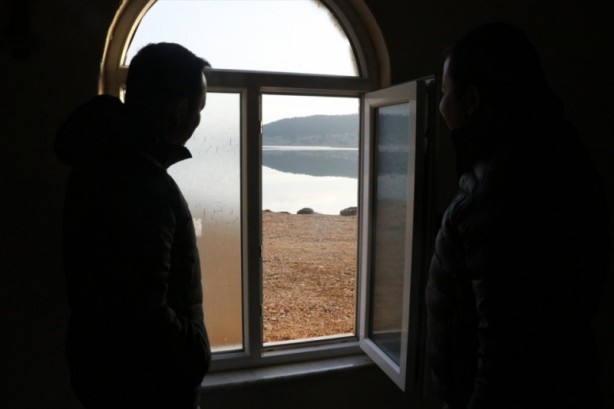 Foto - Gölün ortasındaki cami ibadete açıldı