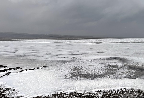 Foto - Gölün yüzeyi buz tuttu ortaya bu görüntüler çıktı