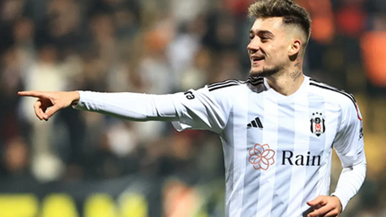 Foto - Gönderin şu işe yaramaz adamı! Patladı patlayacak diye aylardır Beşiktaşlılar uyutuluyor… Gündemi altüst edecek gelişme…