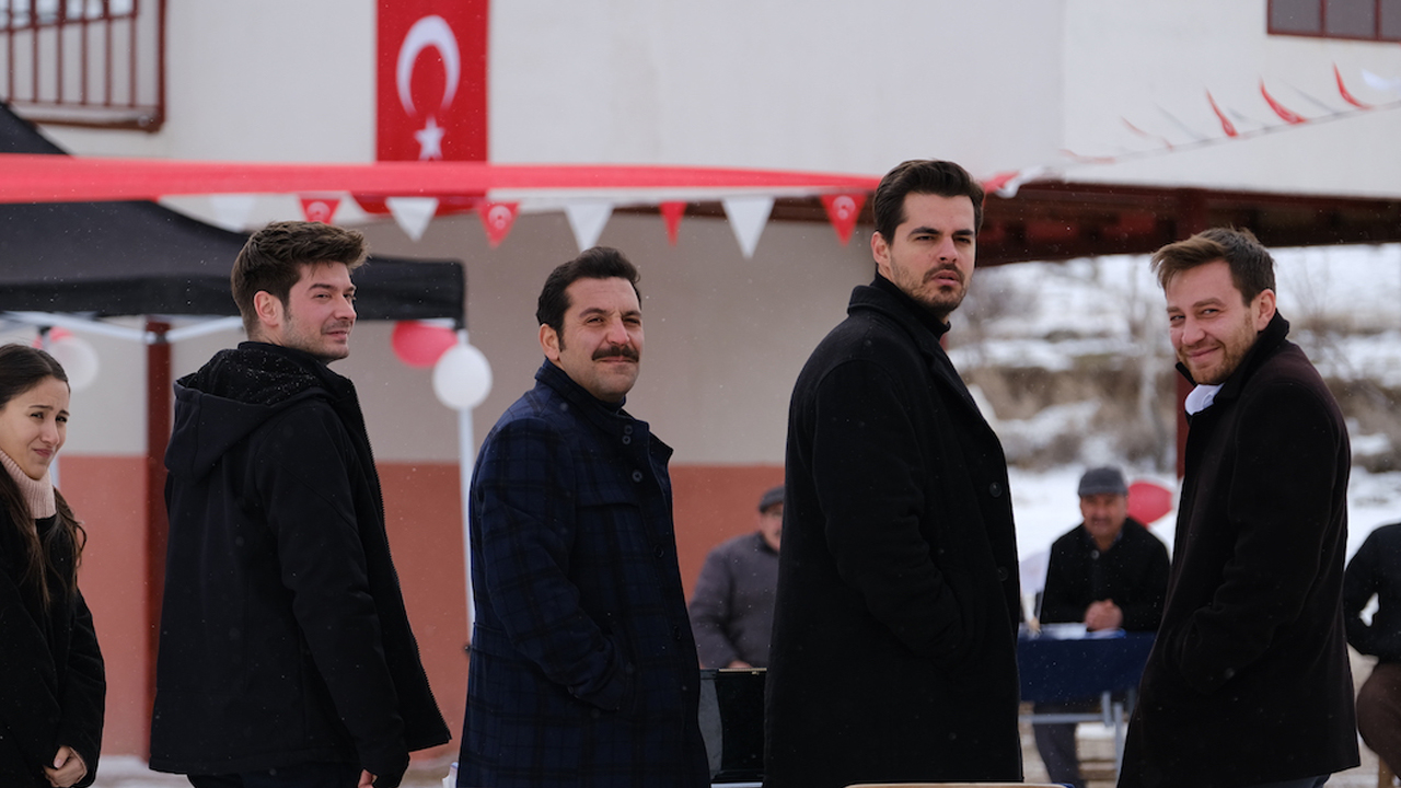 Foto - Gönül Dağı’nda büyük şok! Diziden bir anda ayrılacak mı? Ameliyat şaşkınlığı…