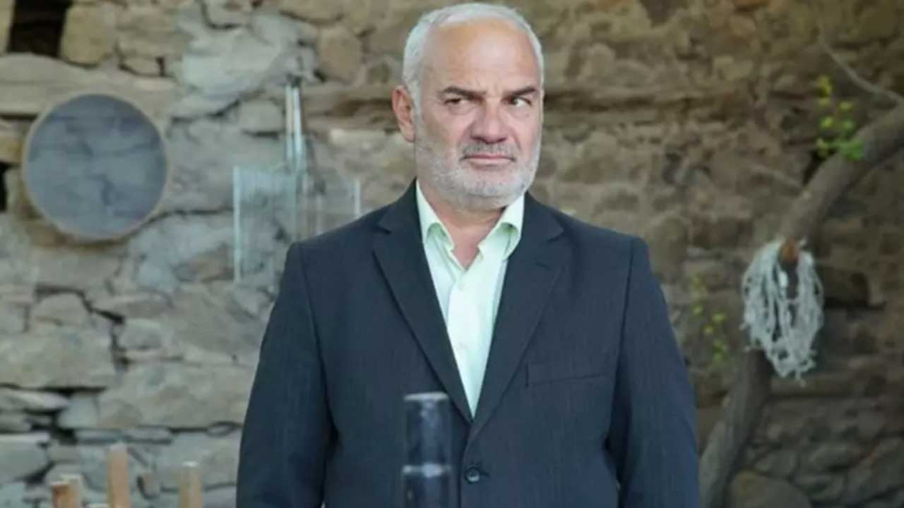 Foto - Gönül Dağı'nda herkesi yıkan ayrılık! 'Görevim sona ermiştir' diyerek diziye veda etti