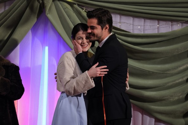 Foto - Gönül Dağı'ndan müthiş haber! Hayranları bunu beklemiyordu! yeni gelişme TRT az önce tüm kamuoyuna açıkladı