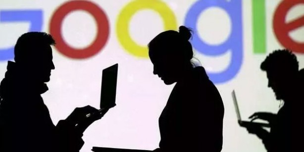 Foto - Google, öğrencilere bilgisayar eğitimi verecek