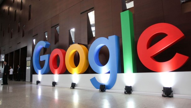 Foto - Google, öğrencilere bilgisayar eğitimi verecek