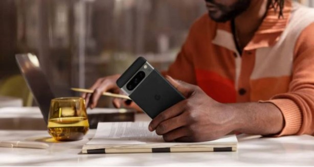 Google Pixel 8 Pro tanıtıldı! 7 yıl güncelleme garantisi