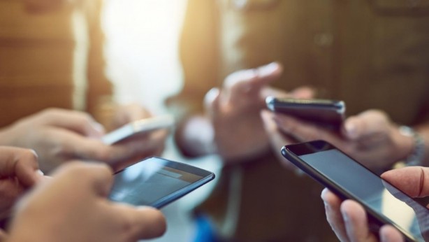 Foto - Google yeni özelliği duyurdu: Mesajlaşmalara selfie eklenecek