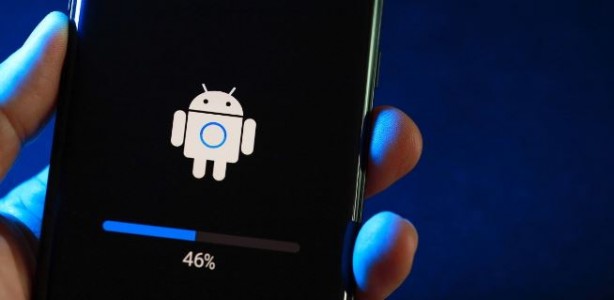 Foto - Google’dan Apple’a tarihi çalım