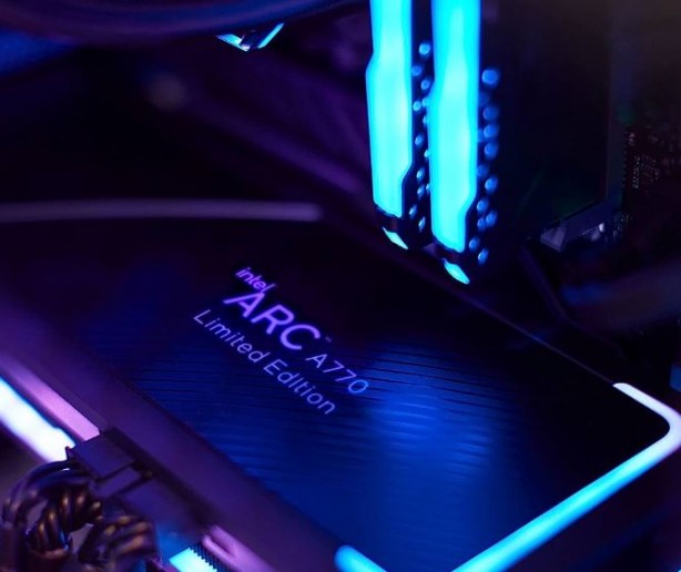 Foto - Intel yeni ekran kartı modellerini duyurdu