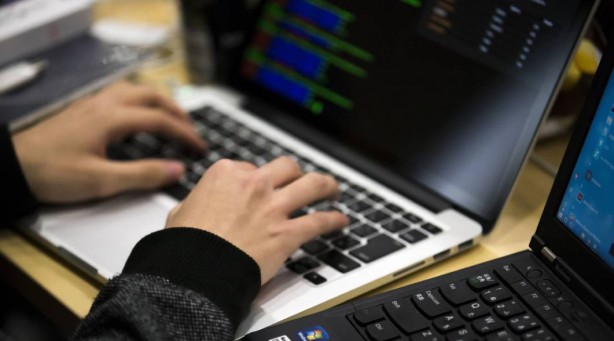 Foto - Google'ın bile zor baş ettiği virüs geri döndü