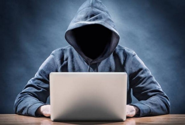 Foto - Google'ın bile zor baş ettiği virüs geri döndü