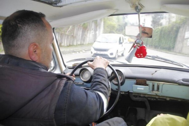 Foto - Gören bir daha bakıyor! Nostaljik aracına talep çok, fiyatı 350 bin TL