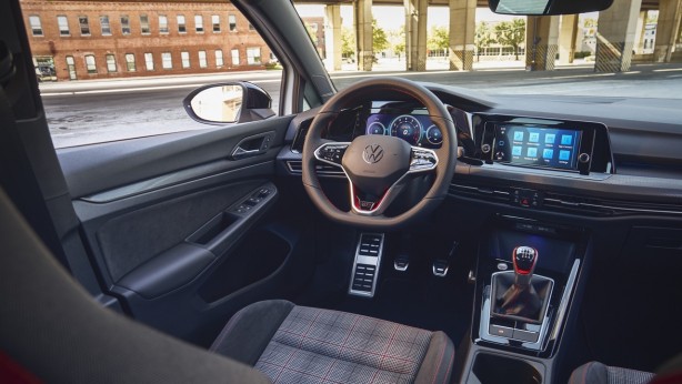 Foto - Gören bir daha bakıyor: Volkswagen Golf’ün özel sürümü çıktı!