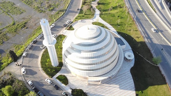 Foto - Gören dönüp tekrar bakıyor!