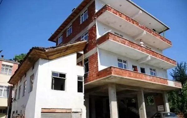 Foto - Gören dönüp tekrar bakıyor! İşte birbirinden ilginç o binalar