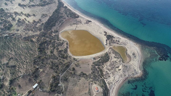 Foto - Gören şaşıp kalıyor! Renk değiştiren gizemli göl