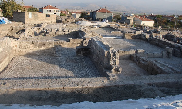 Foto - Gören tekrar dönüp bakıyor! 1700 yıllık eser hayran bırakıyor