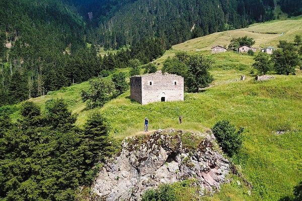 Foto - Görenler buradan ayrılmak istemiyor! Bu doğa harikası Türkiye'de