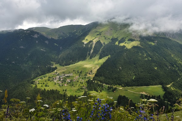 Foto - Görenler buradan ayrılmak istemiyor! Bu doğa harikası Türkiye'de