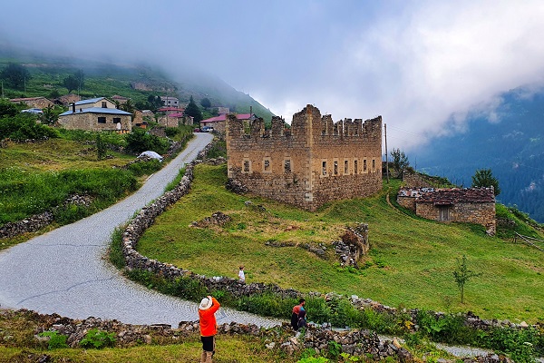 Foto - Görenler buradan ayrılmak istemiyor! Bu doğa harikası Türkiye'de