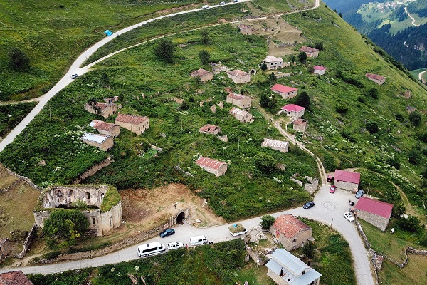 Foto - Görenler buradan ayrılmak istemiyor! Bu doğa harikası Türkiye'de