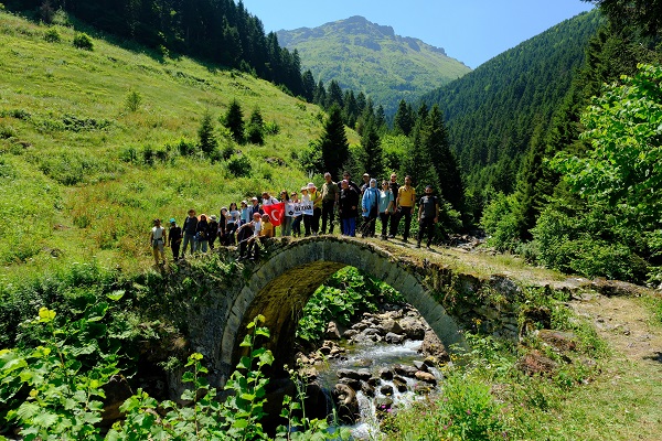 Foto - Görenler buradan ayrılmak istemiyor! Bu doğa harikası Türkiye'de