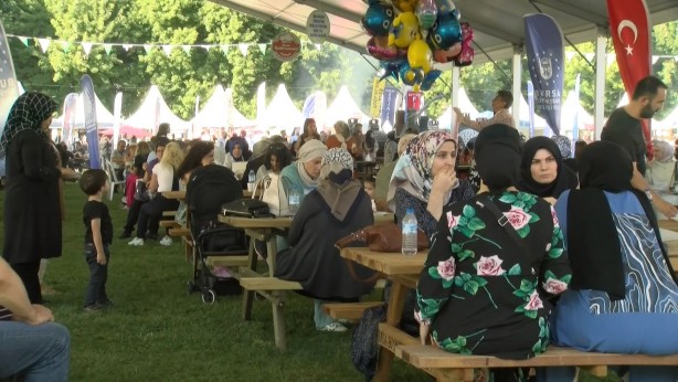 Foto - Görenler dönüp bir daha baktı! Festivale damga vuran görüntü