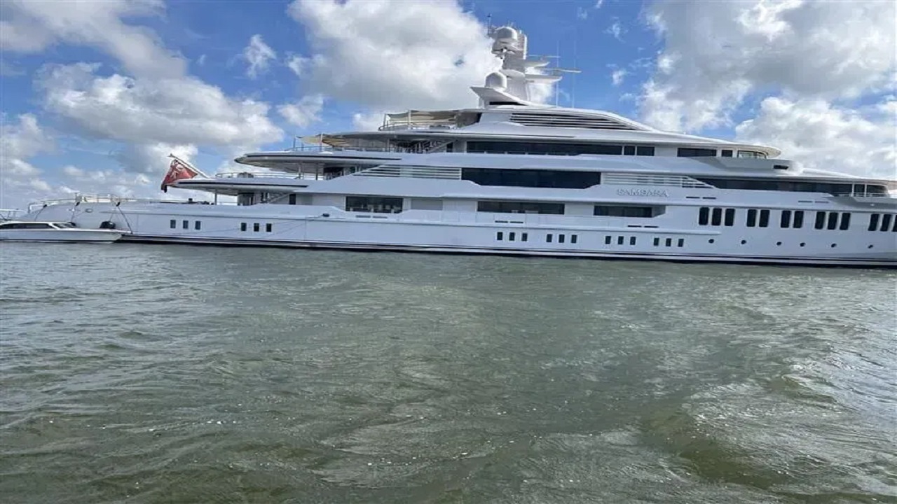 Foto - Görenler dönüp tekrar bakıyor! 150 milyon dolarlık yat bakın kimin