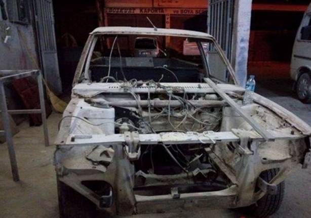 Görenler gözlerine inanamadı! Hurda Tofaş Kartal'ı başka bir modele dönüştürdü