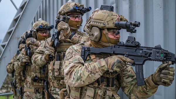 Foto - Görenler gurur duydu! SAT Komandolarının eğitimi nefes kesti