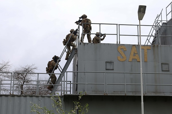 Foto - Görenler gurur duydu! SAT Komandolarının eğitimi nefes kesti