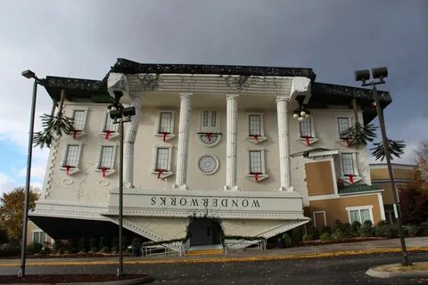 Foto - Görenler hayret ediyor! Dünyanın en saçma binaları...