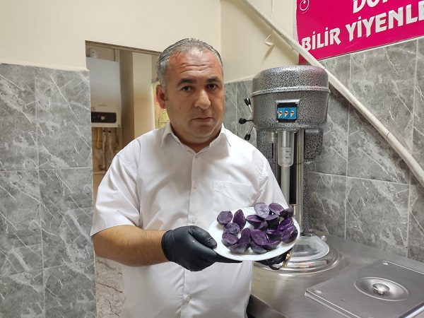 Görenler inanmakta zorlanıyor! Bu dondurmanın içinde öyle bir sebze kullanıldı ki! 