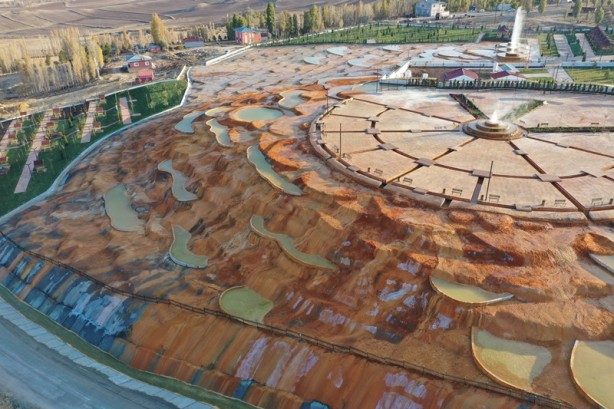 Foto - Görenler Pamukkale sanıyor ama durum çok farklı!