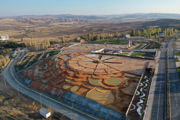 Foto - Görenler Pamukkale sanıyor ama durum çok farklı!