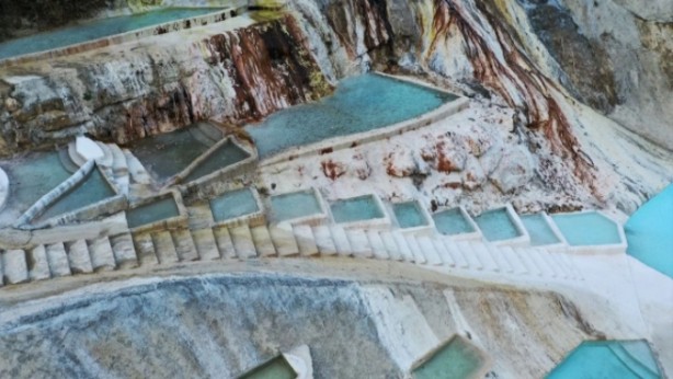 Foto - Görenler Pamukkale sanıyor! İşin aslı çok başka...