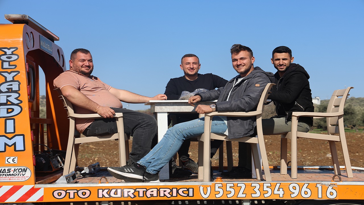 Foto - Görenler şaşırıp kaldı! Canları sıkılınca bu fikri buldular