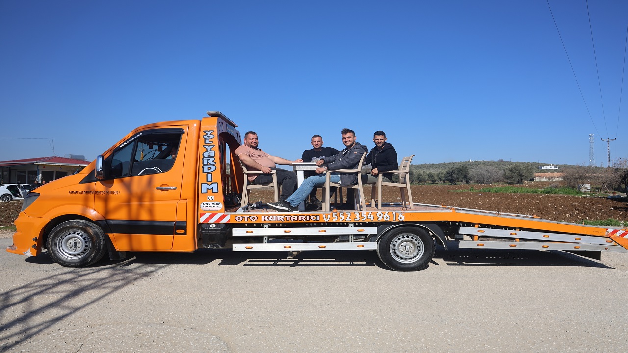 Görenler şaşırıp kaldı! Canları sıkılınca bu fikri buldular