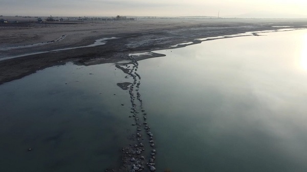 Foto - Görenler şaşırıp kaldı! Sular çekildi ortaya çıktı