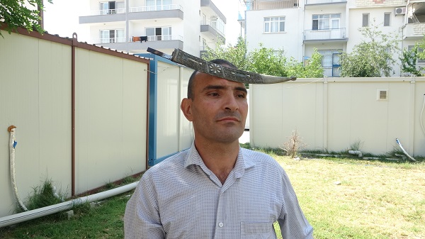 Foto - Görenler şaşırıp kalıyor! Mıknatıs adam her şeyi çekiyor