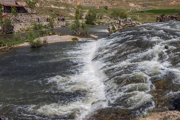 Foto - Görenler şaşkın! Kuraklık orayı da vurdu
