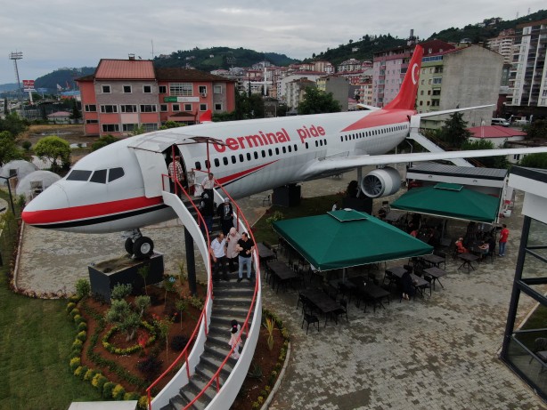 Foto - Görenler şaşkına dönüyor! Pistten çıkan uçağın son hali müthiş!
