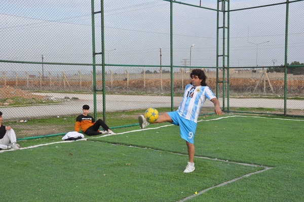 Foto - Görenler şaşkınlıkla bakıyor! Yerli Maradona bulundu