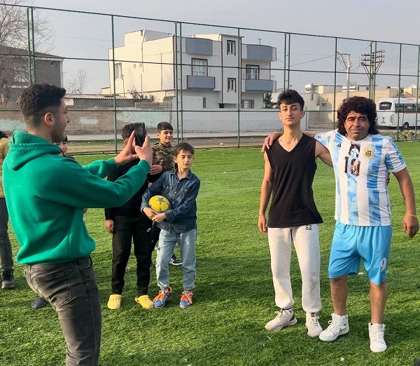 Foto - Görenler şaşkınlıkla bakıyor! Yerli Maradona bulundu