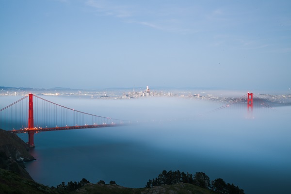 Foto - Görenler şaştı kaldı! Sis ünlü köprüyü böyle yuttu