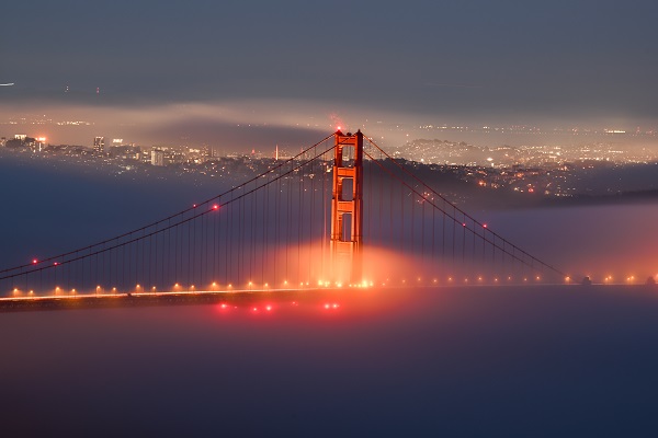 Foto - Görenler şaştı kaldı! Sis ünlü köprüyü böyle yuttu