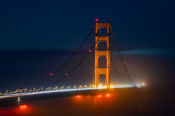 Foto - Görenler şaştı kaldı! Sis ünlü köprüyü böyle yuttu